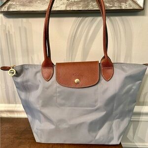 Longchamp Le Pliage M Tote in color Steel